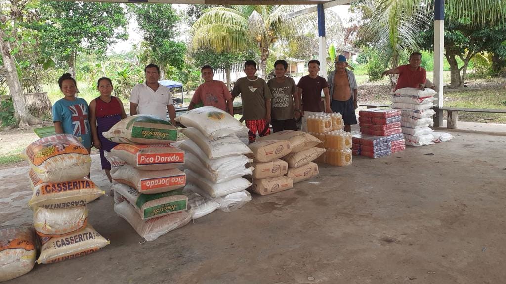 Apoyo de víveres de Ocho Sur por las lluvias