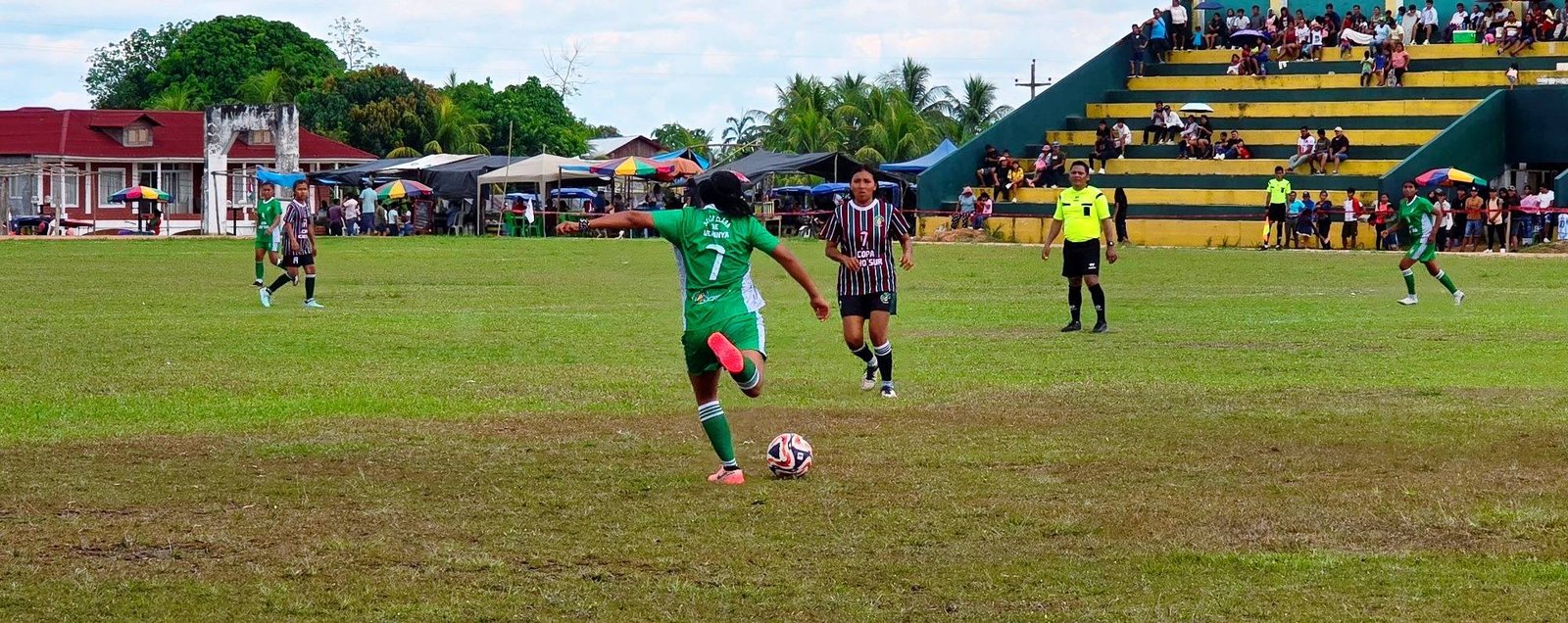Selección femenina disputa el pase a la final de la Copa Ocho Sur