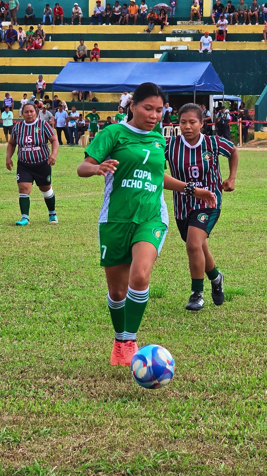 Foto adicional — En estos momentos nuestra selección de mujeres viene…